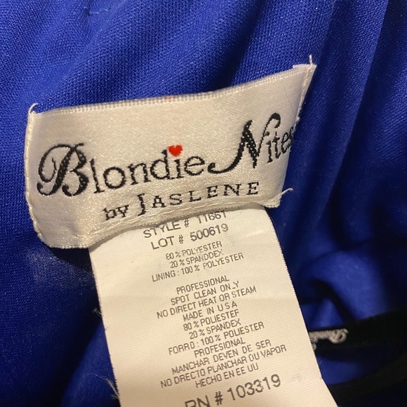 Formal/Prom dress size 5 - Picture 6 of 6